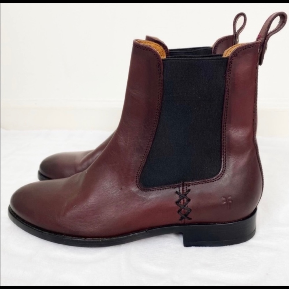 FRYE Melissa Chelsea Booties Wine Burgundy Black Italian Leather Designer Boots